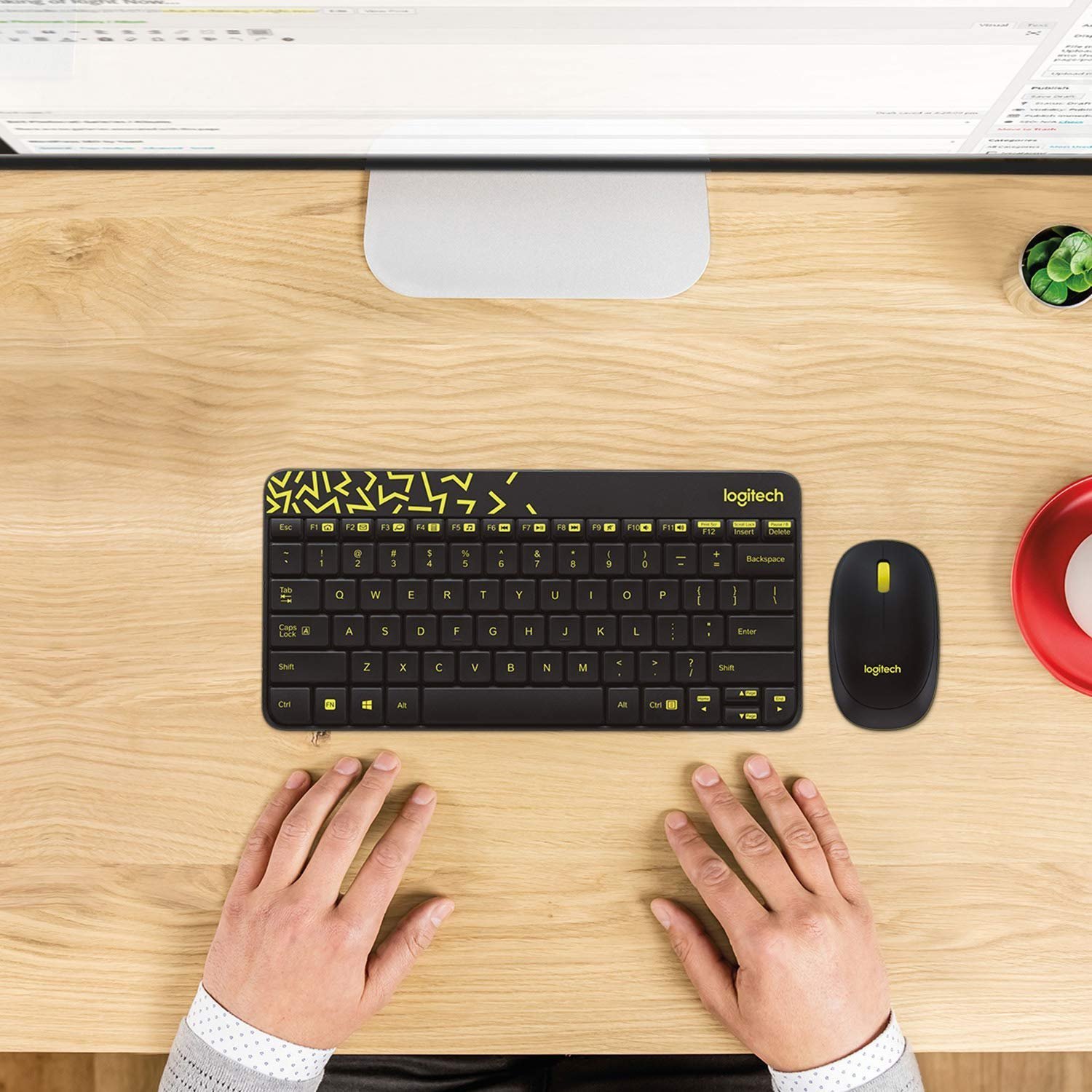 Logitech MK240 Nano Wireless USB Keyboard and Mouse Set, 12 Function Keys 2.4GHz Wireless, 1000DPI, Spill-Resistant Design, PC/Mac, Black/Chartreuse Yellow - Image 2